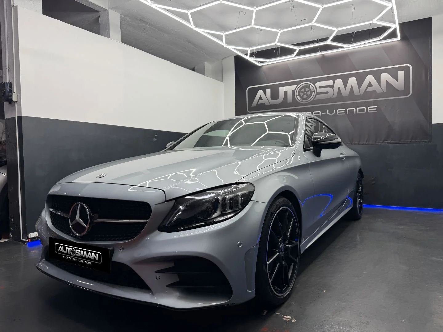 MERCEDES-BENZ Clase C C 220 d Coupe 2022 Diésel Gris - Vista lateral